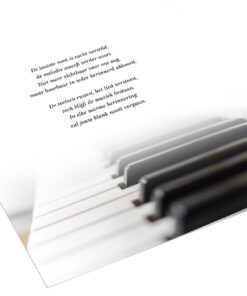 Piano met bladmuziek